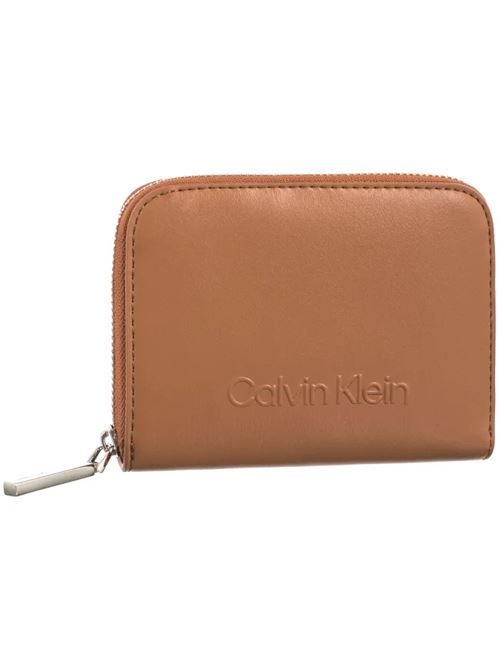 EMBOSSED LOGO ZIP MD WALLET CALVIN KLEIN | K60K612437/GDB